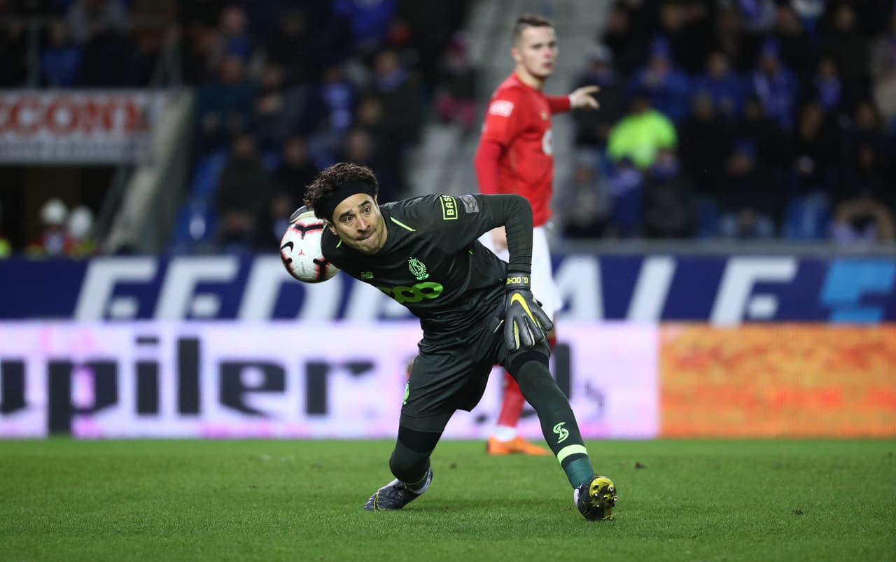 Guillermo Ochoa: después de la derrota en la jornada pasada con el Genk, el Standard recibe este viernes al Lokeren con el portero como titular. Actualmente el equipo de Lieja es cuarto en la clasificación.