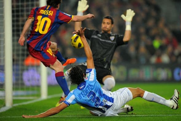 Messi buscaba su gol de una u otra forma, pero no lo logró.