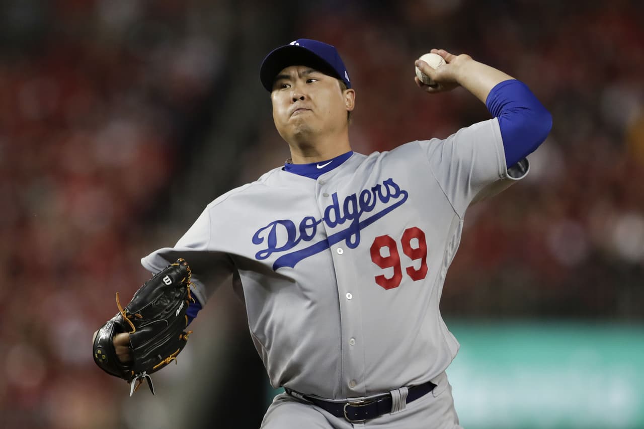 Hyun-Jin Ryu firma contrato con Toronto