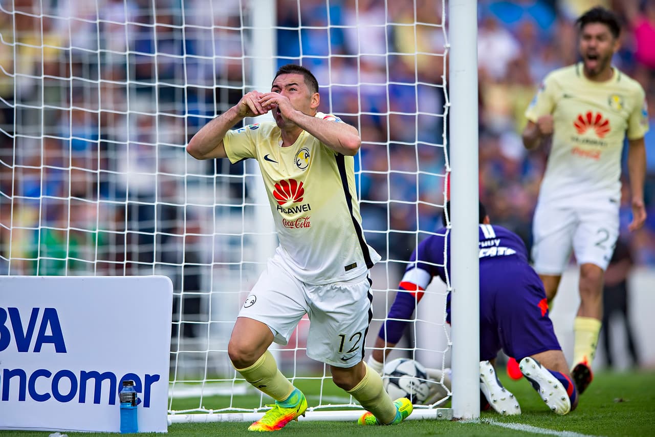 <b>4. Cruz Azul 3-4 América </b>(10 de septiembre de 2016), goles de Oribe Peralta, Silvio Romero (2) y Paul Aguilar (centro) para América y Christian Giménez (2) y Francisco Silva para Cruz Azul.