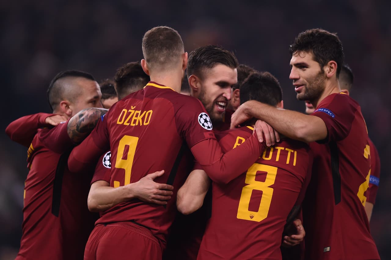 Sin embargo, Roma venció 1-0 al Qarabag y, con el empate de Chelsea en casa, se quedó con el liderato de su zona.