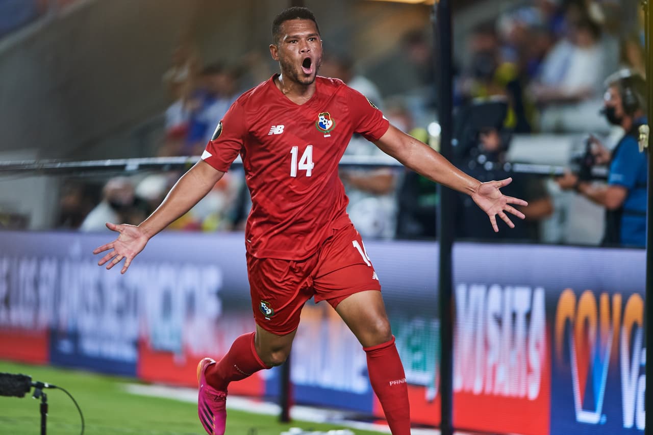 Pero poco les duró el gusto porque Rolando Blackburn lo empató tres minutos después, al 51'.