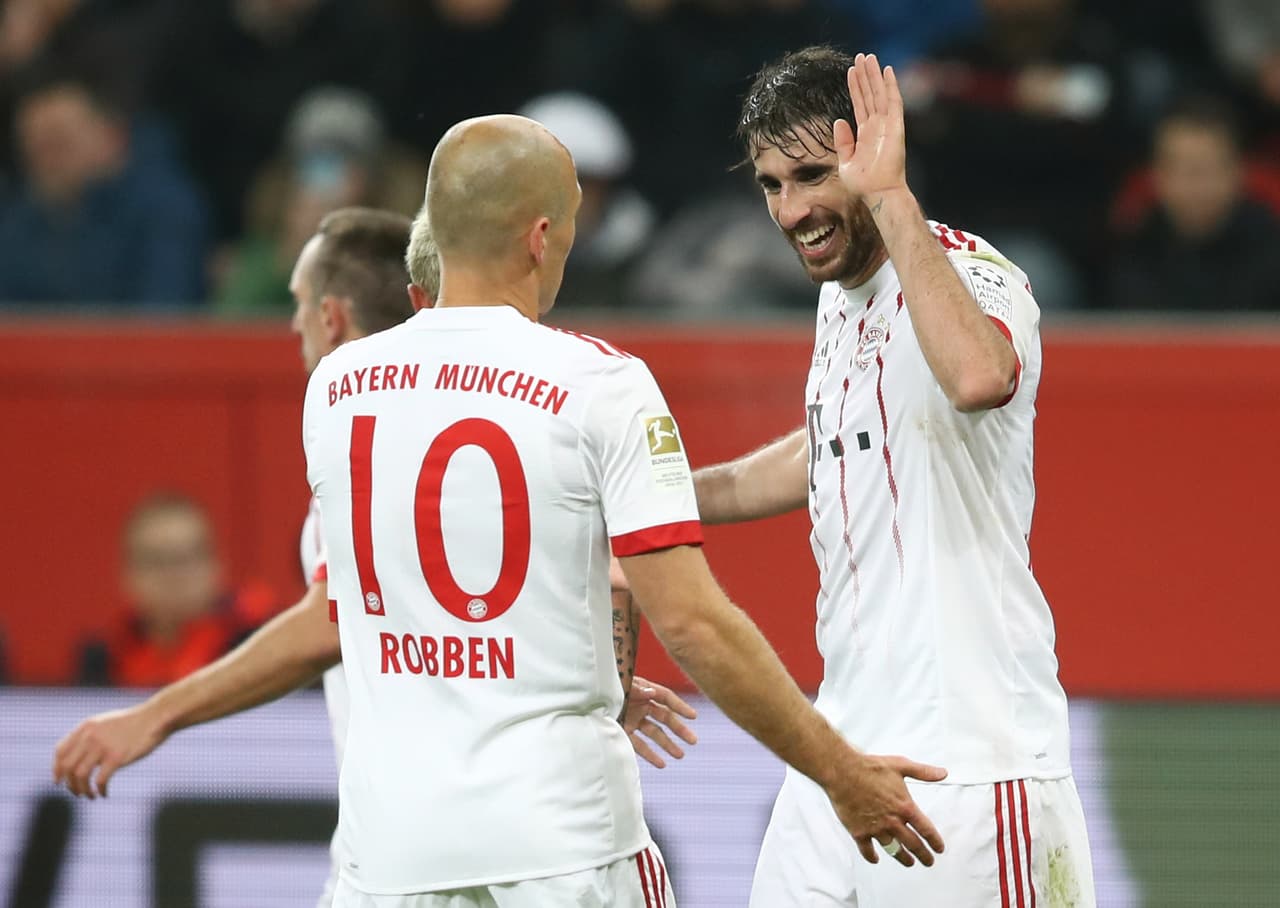 Tras 30 minutos en los que las oportunidades no fueron muy claras, llegó la anotación de Javi Martínez para abrir el marcador a favor del equipo de Múnich.