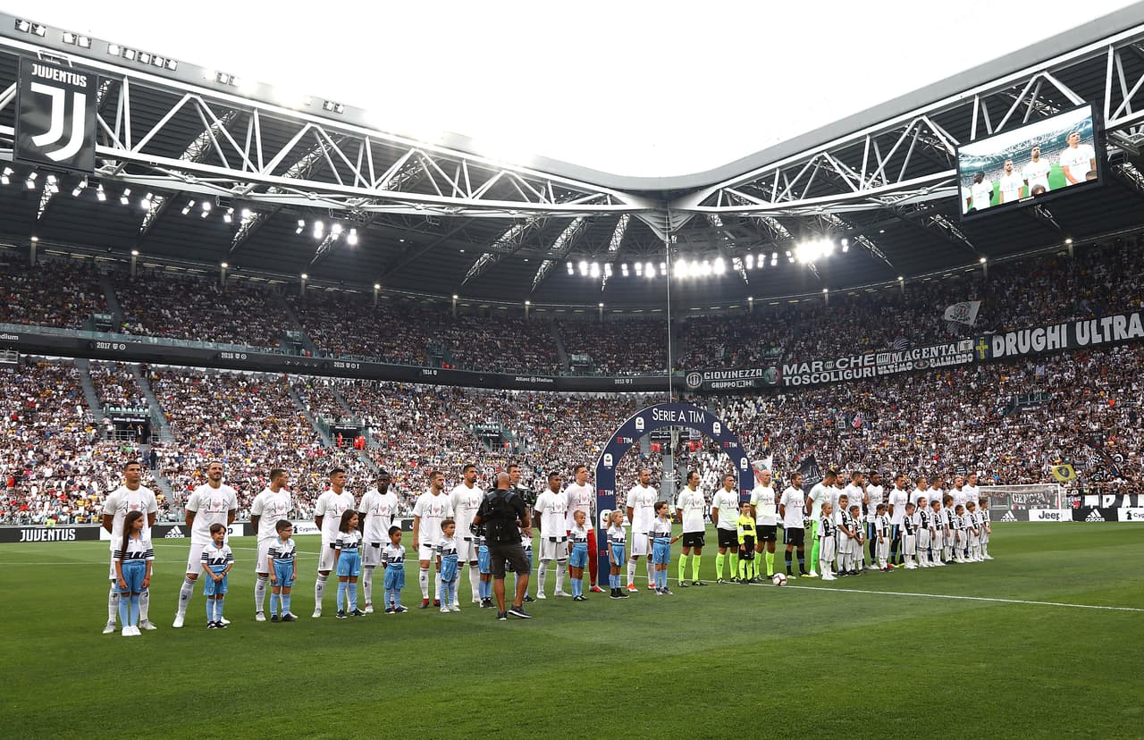 Los aficionados locales llenaron en estadio de la Vecchia Signora, como era de esperarse, para ver de cerca a su nueva gran estrella.