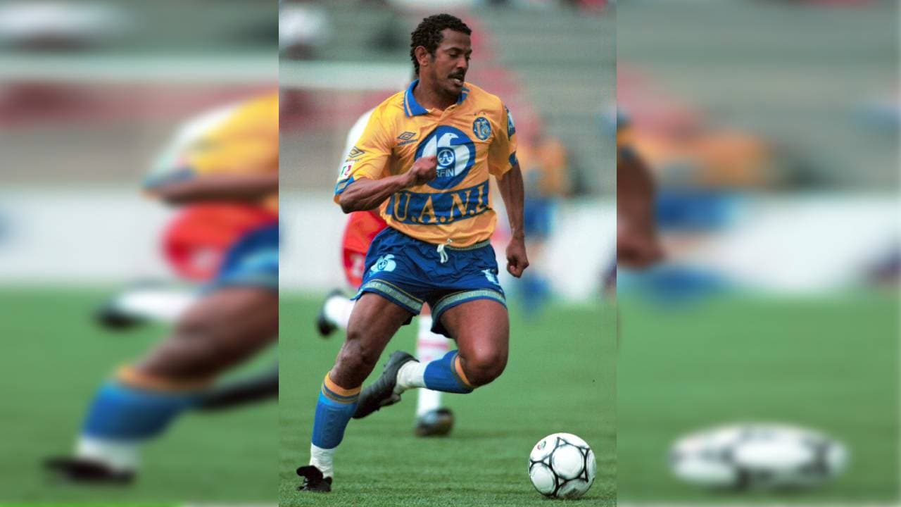 El ídolo jugó en Europa con el Porto, fue a Japón y también se puso la camiseta de los Tigres en los 90.