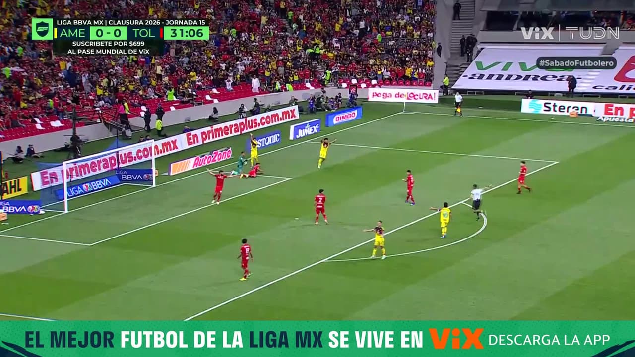 ¡América pedía mano! En el rechace de García, Gallardo salva el balón pero pedían mano del jugado de Diablos