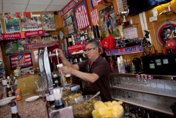 Un bar colchonero en pleno Lisboa.