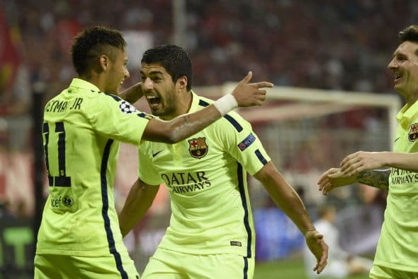 El tridente ofensivo del Barcelona es apodado la MSN a partir de la llegada de Luis Suárez quien ‘encajó’ mejor que diente en el ataque de los blaugranas. El jugador charrúa llegó al club tras su agridulce Mundial donde era figura de Uruguay hasta que perdió la cabeza ante la ‘Azzurra’ mordiendo a Chiellini.