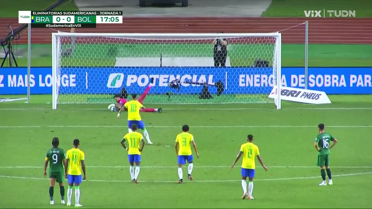 ¡Lo falló Neymar! El brasileño cobra mal el penal