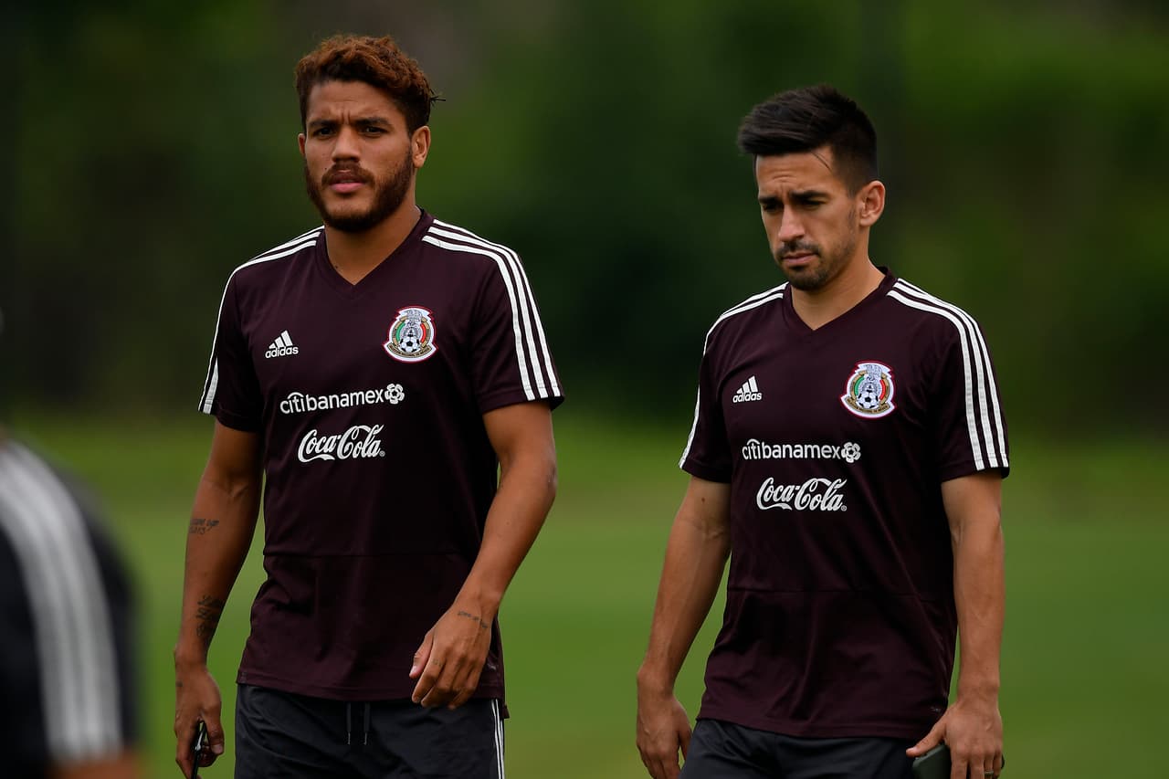 Los integrantes de la Selección Mexicana de fútbol se entrenaron, en medio de una intensa humedad en el ambiente, en las instalaciones del club de la MLS Houston Dynamo de cara a lo que será su importante duelo de los Cuartos de Final de la Copa Oro 2019, que se llevará a cabo este sábado ante Costa Rica. El trabajo duro y el buen ambiente imperaron durante la práctica del Tri.