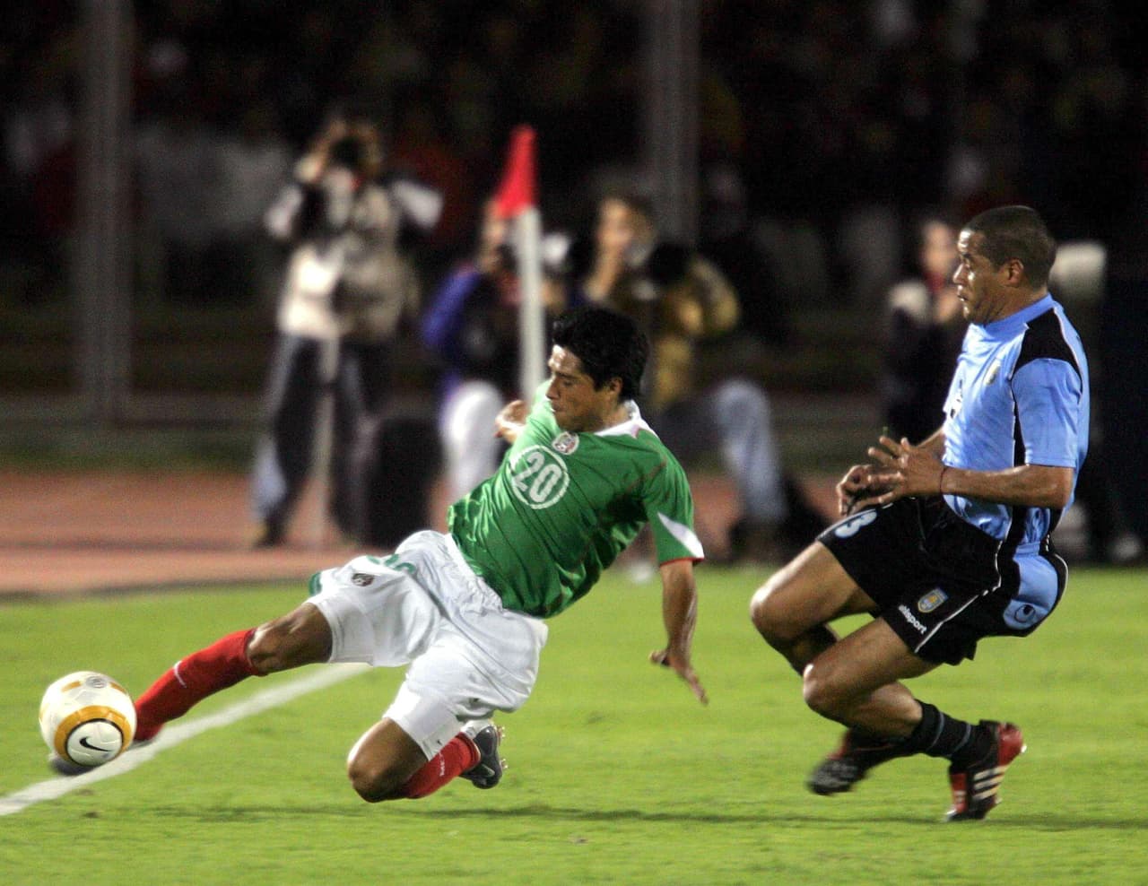 México y Uruguay ya jugaron su primer partido en una Copa América, ocurrió en Perú 2004.