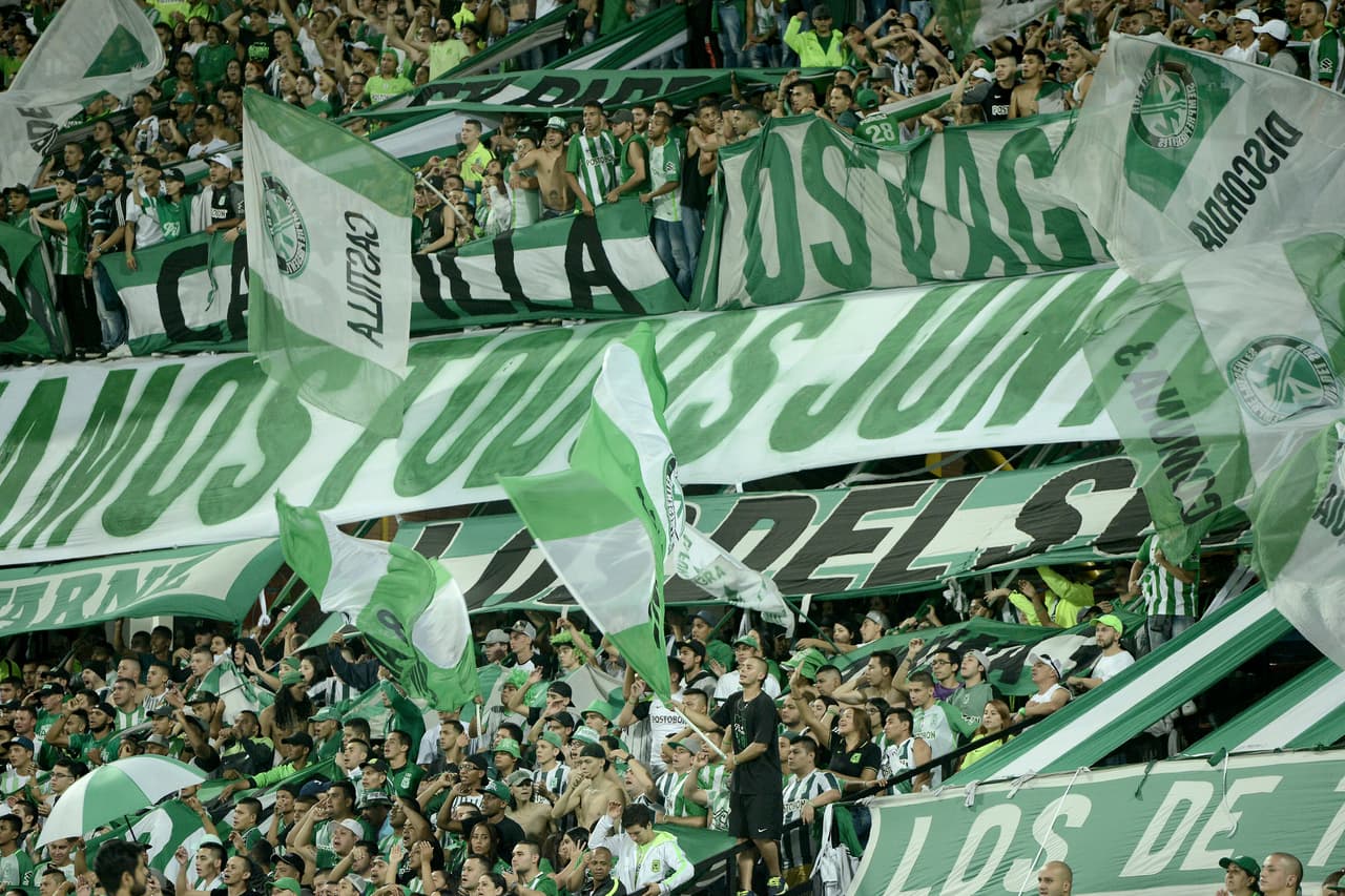 Muere aficionado en Colombia apuñalado por traer playera del rival