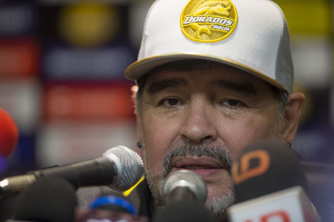 <b>"Si alguien dice que Maradona no sabe quién es el 4 o quién es el 5, mira que le puedo meter un contragolpe", </b>completó.