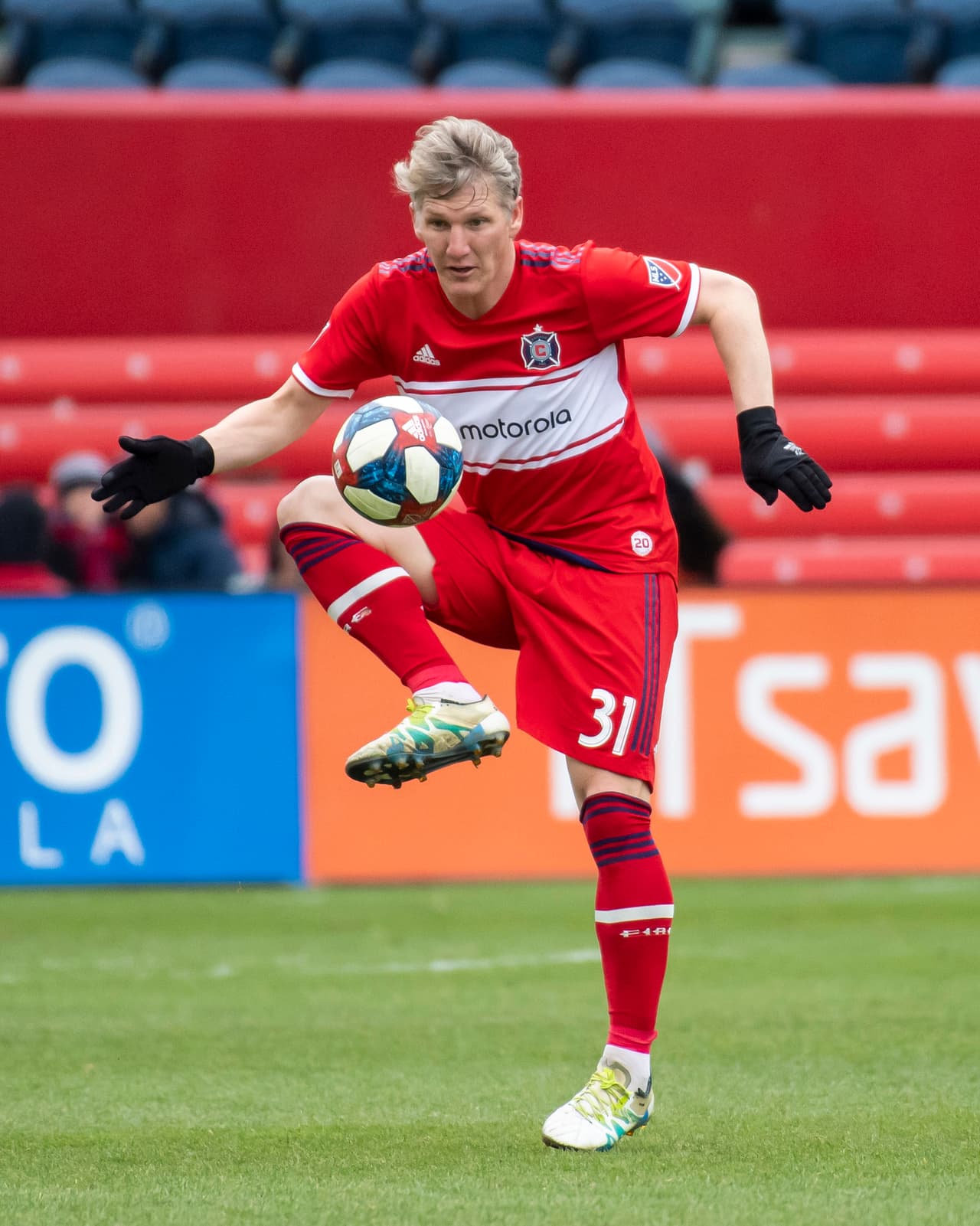 ¿Camino a la recuperación? Chicago Fire se asienta desde la presencia de Bastian Schweinsteiger en el fondo. El equipo de 'la Ciudad del Viento' derrotó en casa a New York Red Bulls.