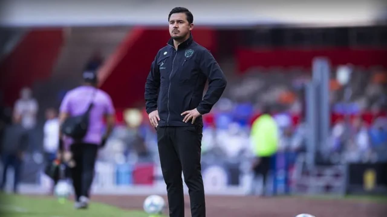 Diego Mejía fue ratificado como entrenador de Bravos para el Apertura 2023