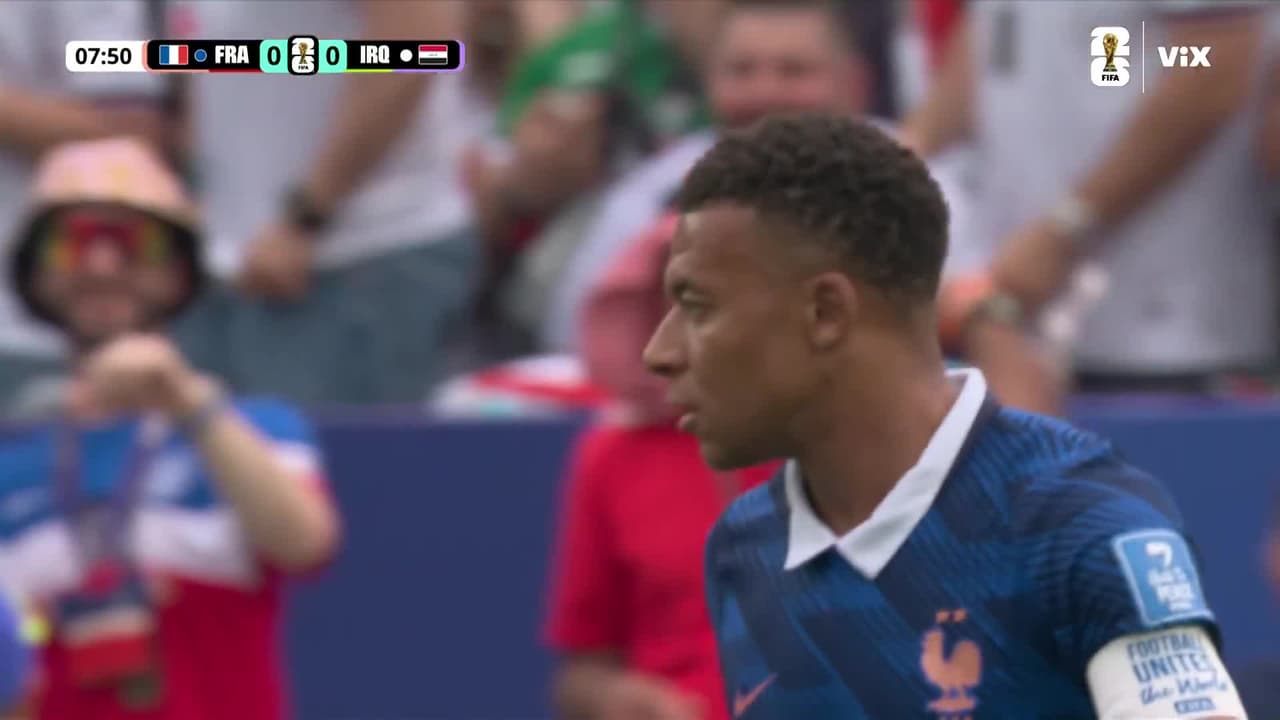 ¡Francia ya pisa el área de Irak! 7 minutos y el gol ya está cerca