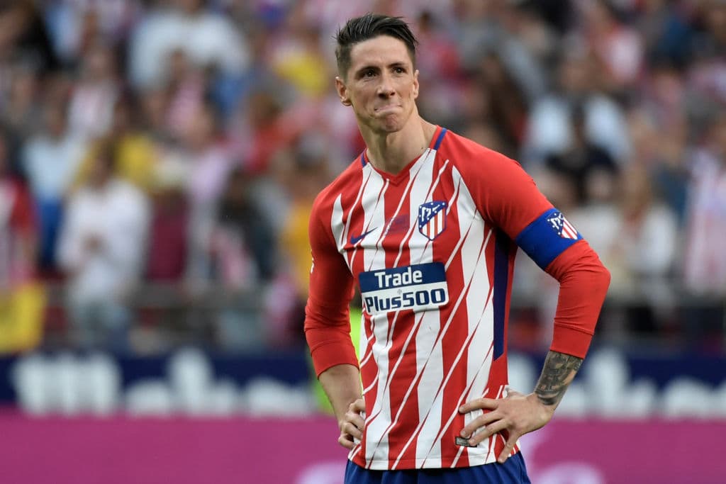 Su numero favorito es el 9, por eso, lo ha utilizado prácticamente en toda su carrera deportiva en el Atlético, Liverpool, Chelsea y Milan.