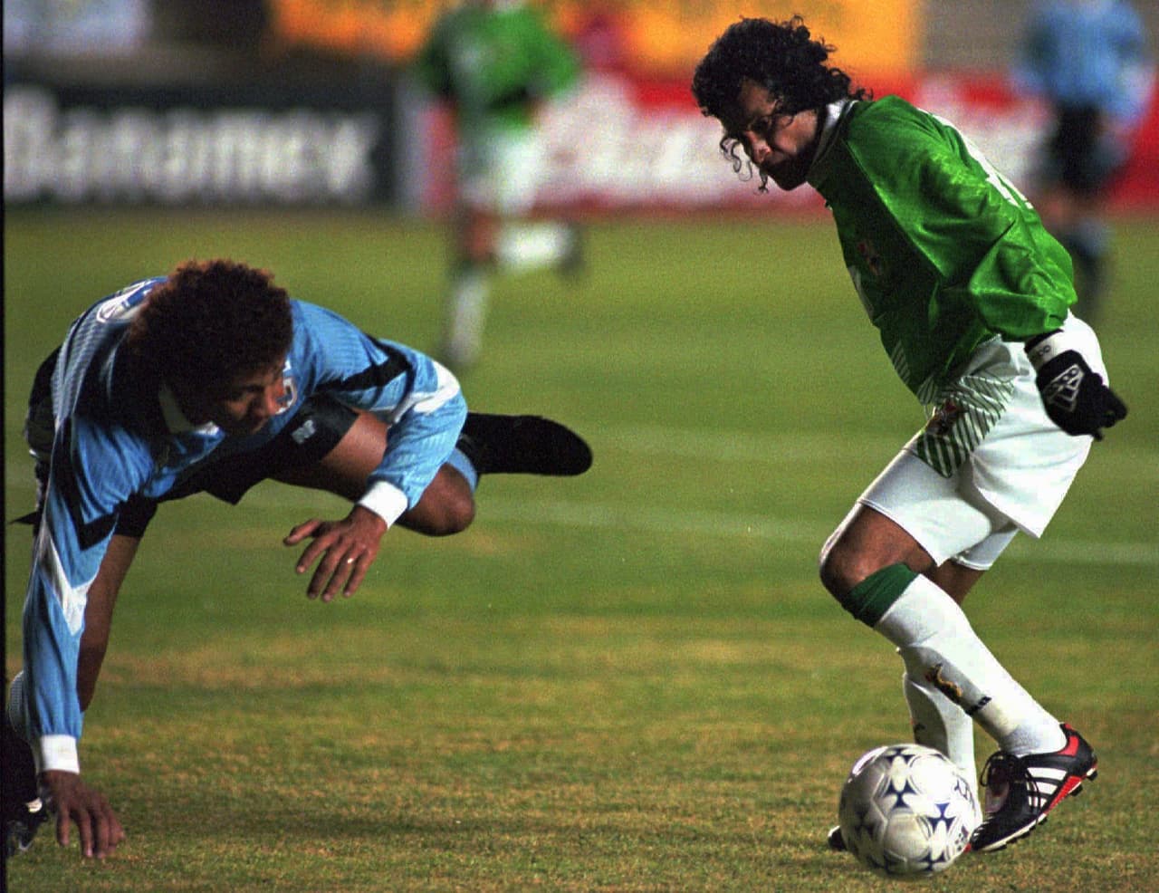 El defensor Eber Moas tuvo dos ciclos con los Rayados de Monterrey, el primero fue de 1996 a 1997 y posteriormente regresó para jugar seis meses más con los regios en 1998.