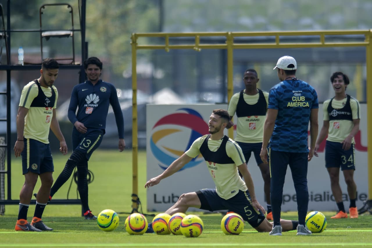 América enfrentará a Pumas en cuartos de final de la Liguilla del Clausura 2018, Clásico Capitalino en el que será visitante. Por eso se prepara en medio de un ambiente de confianza y precaución.