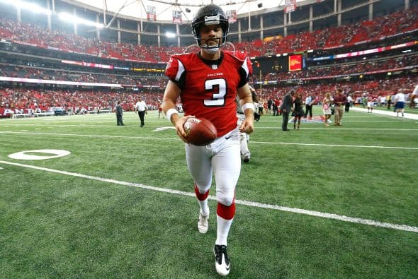 Matt Bryant pateó un gol de campo de 51 yardas en la última jugada del tiempo reglamentario y luego convirtió uno de 51 yardas en la prolongación para que los Falcons derrotaran 37-34 a los Saints.