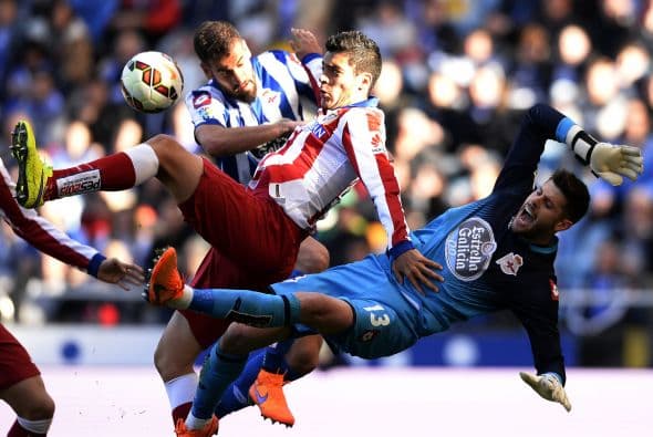 El mexicano disputó 30 minutos en la victoria sobre al Deportivo la Coruña.
