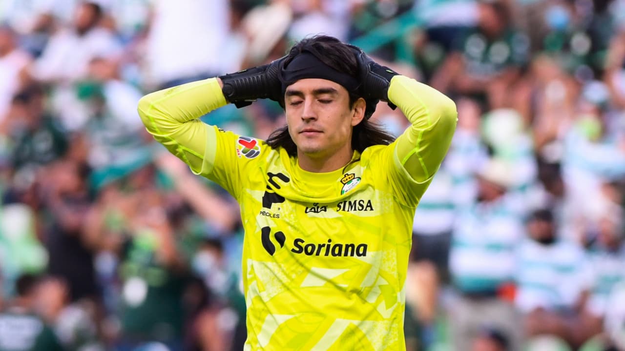 Acevedo se lesiona y Gibrán Lajud debutará con Santos