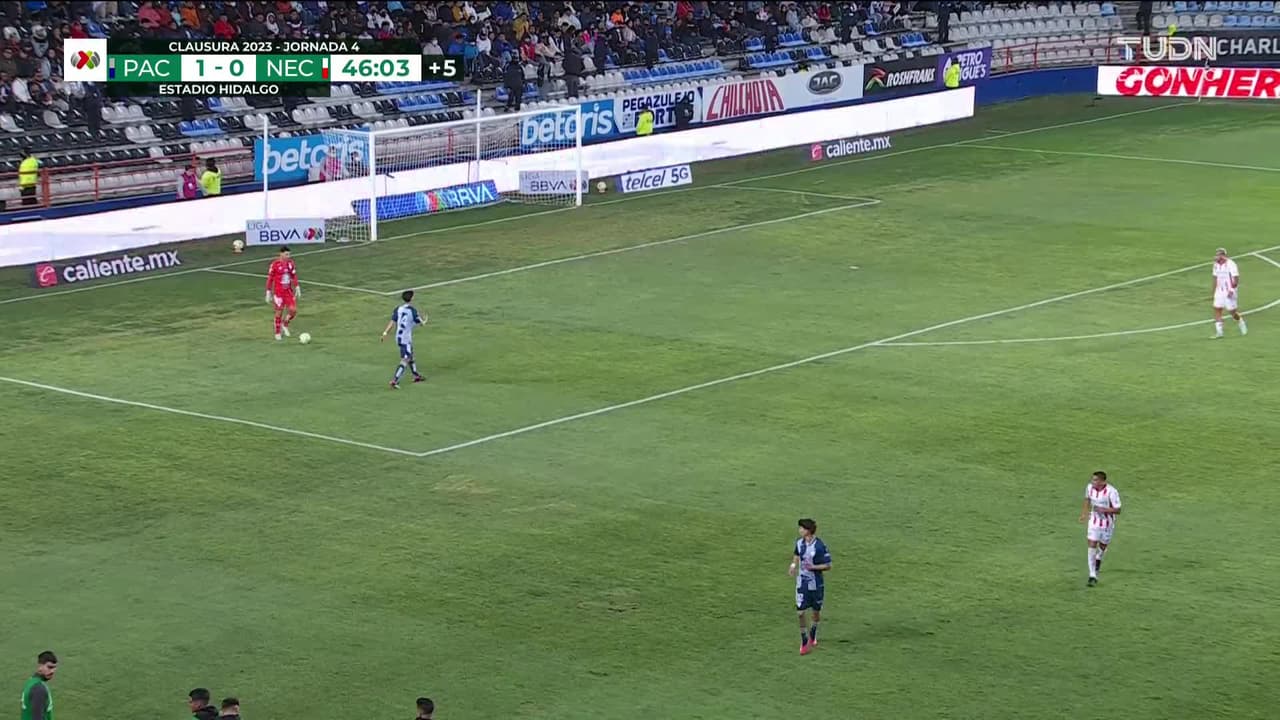 ¡TIRO ATAJADO! disparo por Roberto de La Rosa.