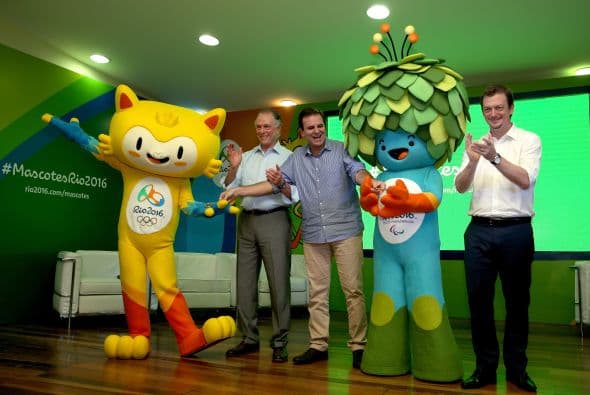 Las opciones son "Oba" y "Eba" (expresiones de alegría), "Tiba Tuque" y "Esquindim" (palabras en tupí guaraní alusivas al tono musical) y "Vinicius" y "Tom" (en homenaje a los fallecidos músicos Vinicius de Moraes y Tom Jobim).