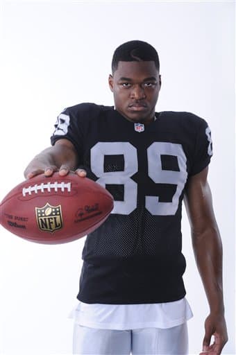 El novato WR, ex de Alabama, está logrando impresionar en el training camp de los Oakland Raiders, checa las mejores imágenes del seleccionado 4to global del Draft 2015 (AP-NFL).