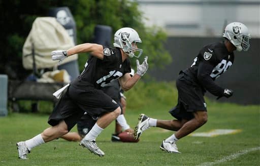 El novato WR, ex de Alabama, está logrando impresionar en el training camp de los Oakland Raiders, checa las mejores imágenes del seleccionado 4to global del Draft 2015 (AP-NFL).