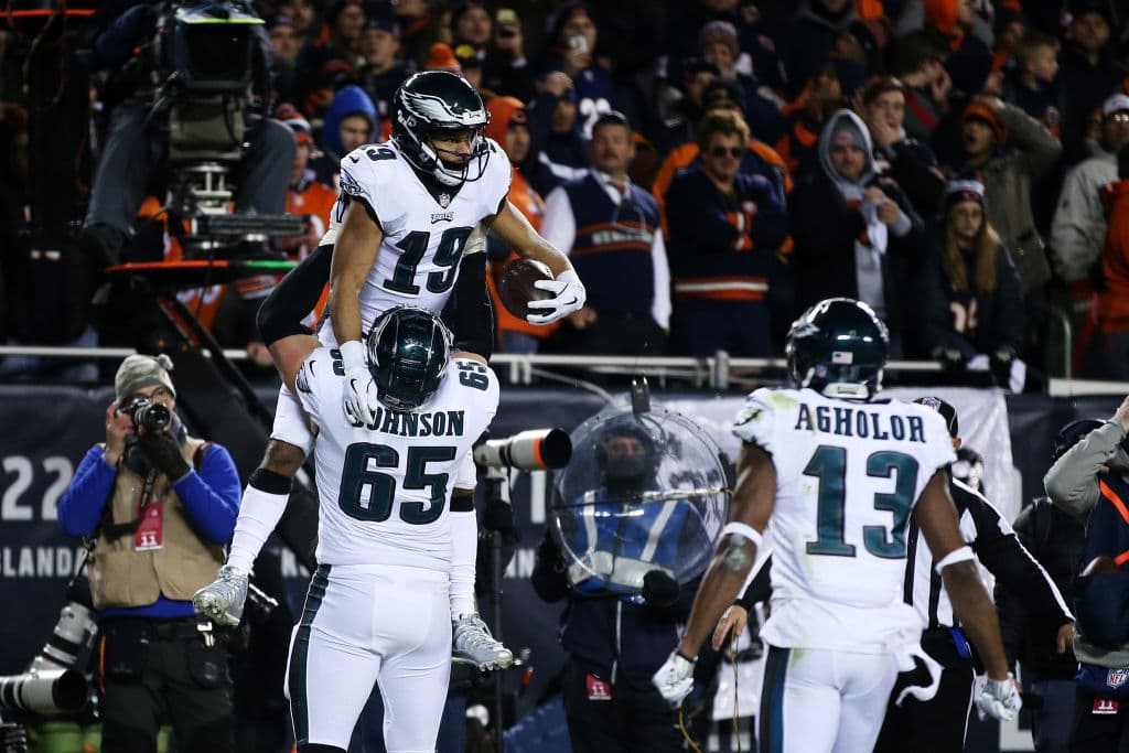 <b>8) Philadelphia Eagles (9-7)</b>. Los campeones están en esta ronda por centímetros, y no es broma, es literal. Su récord no asusta a nadie pero quizá les quede algo de la mística del año pasado...