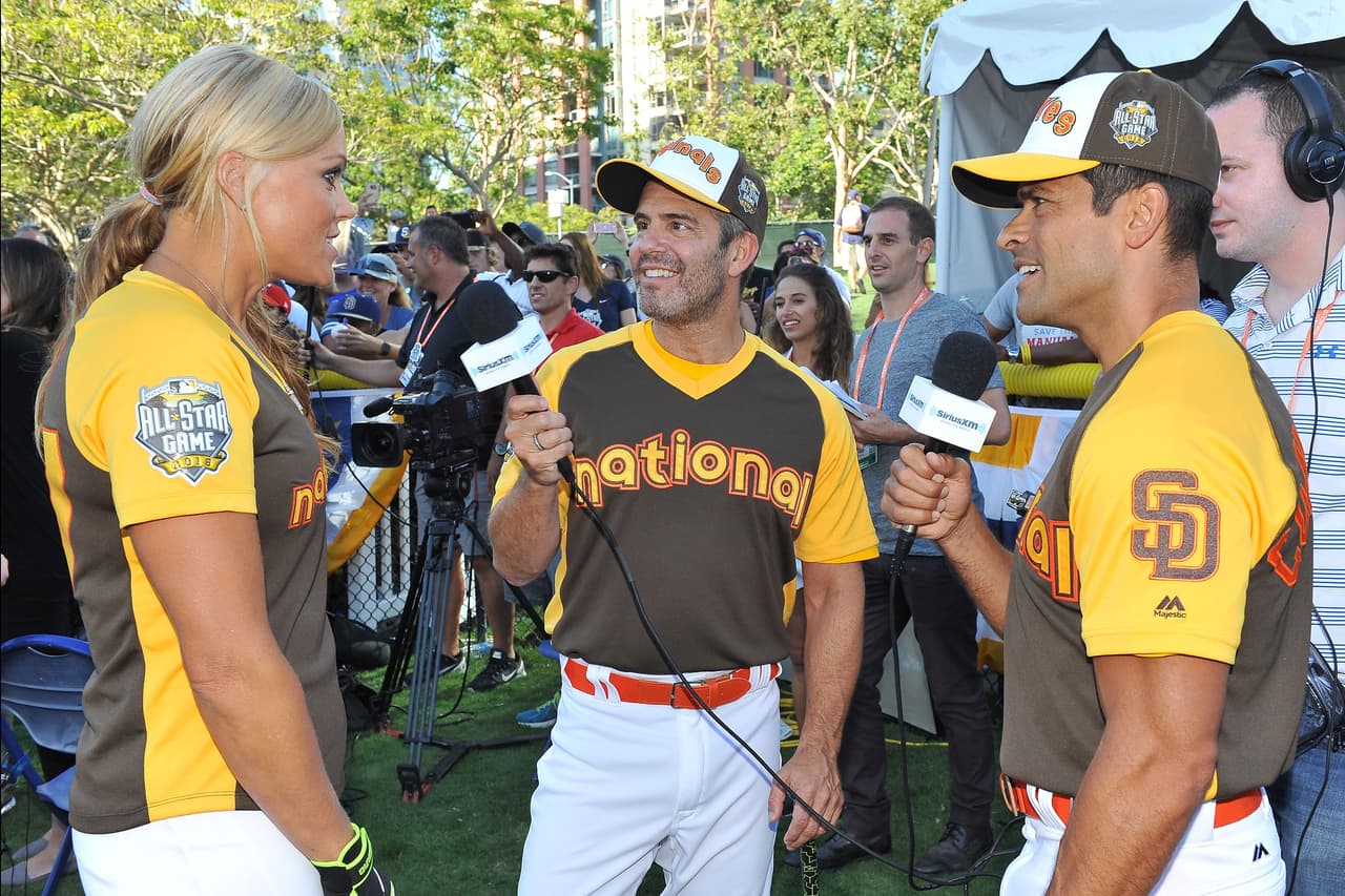 Finch bateó un sencillo productor frente a Landon Donovan en la parte baja de la entrada.