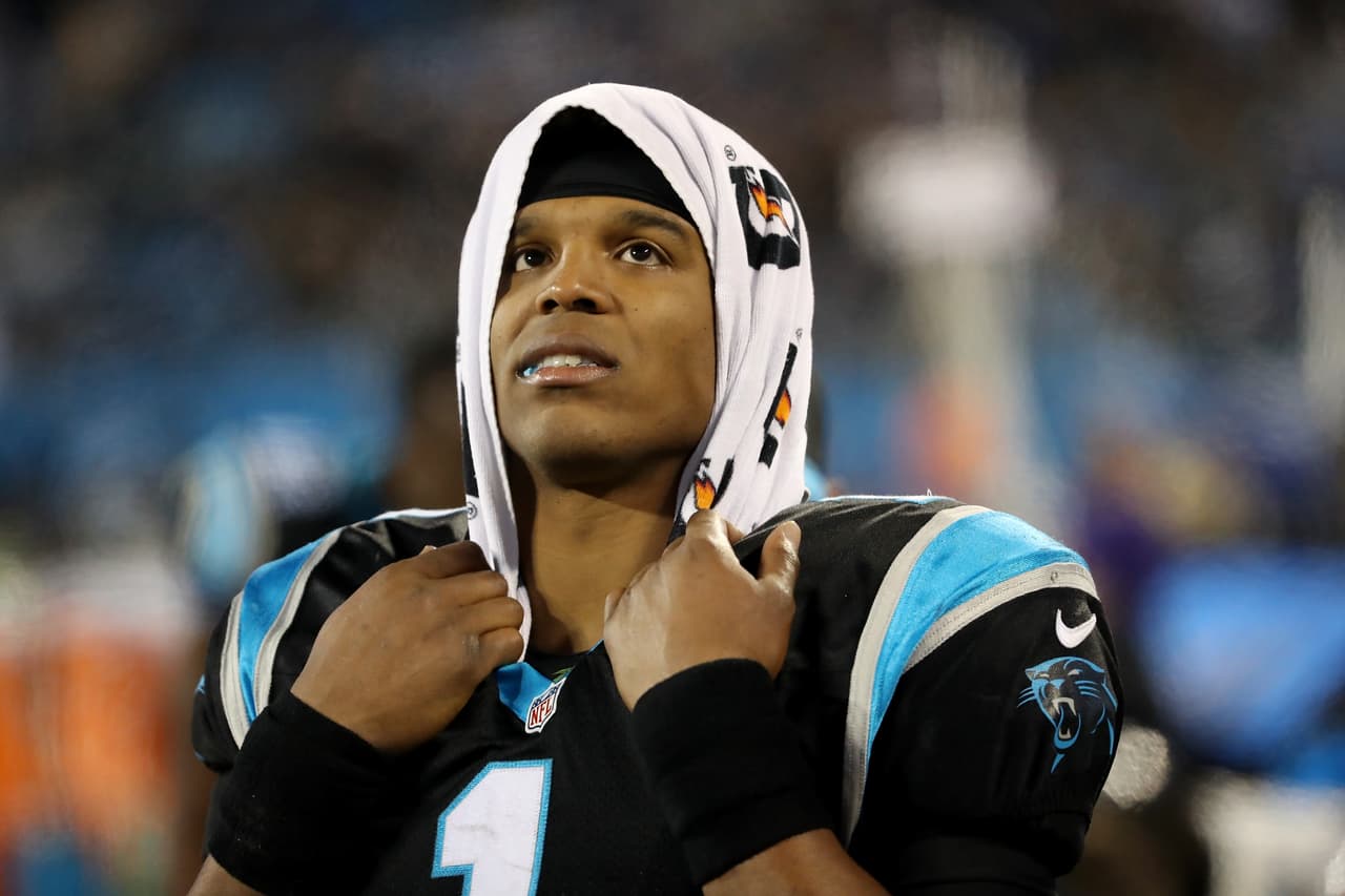 Cam Newton podría no jugar la próxima temporada