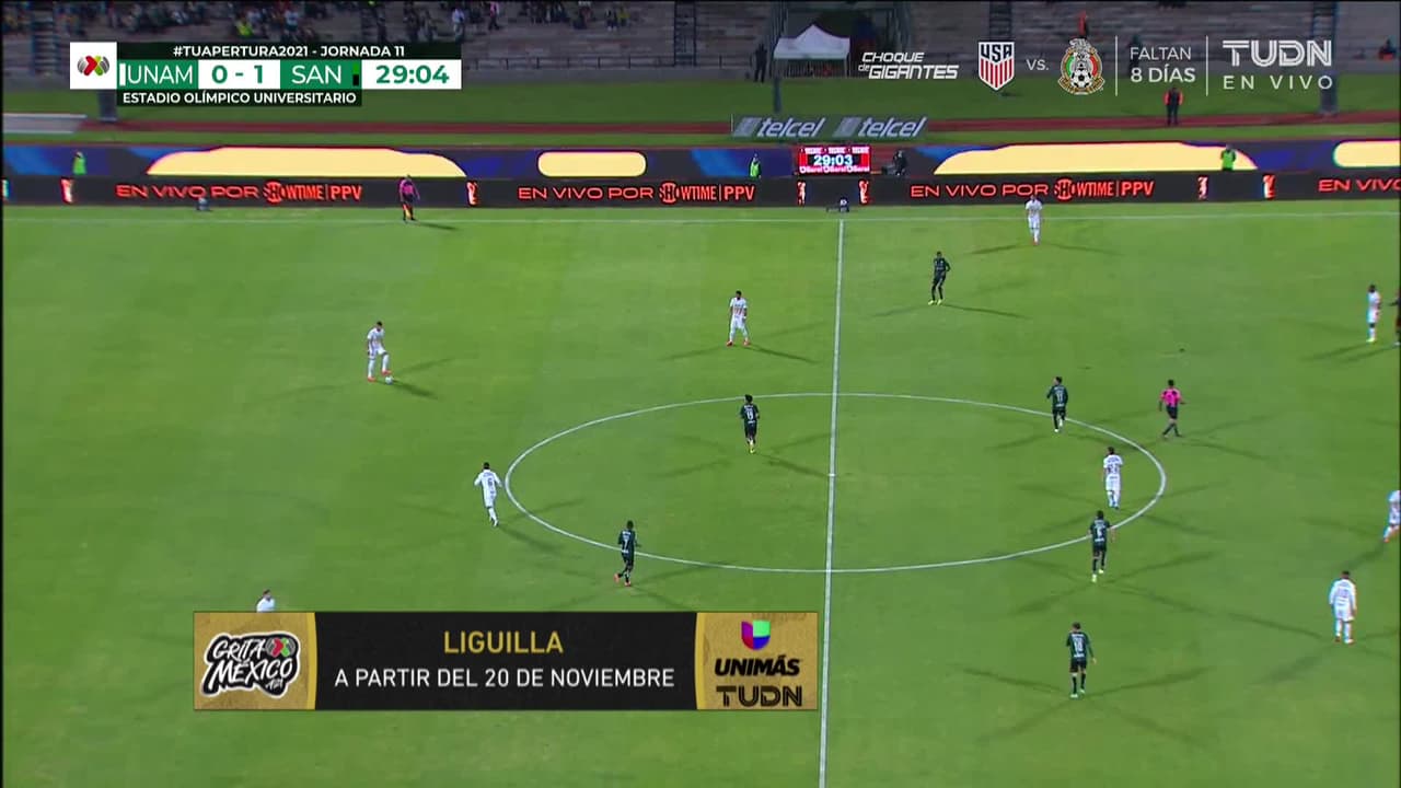 ¡CERCA! Alan Cervantes disparó que se estrella en el poste.