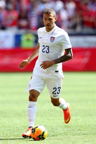 Fabian Johnson. Posición: Defensa. Fecha de nacimiento: 11 de diciembre de 1987 (26 años). Club: Hoffenheim, Alemania.