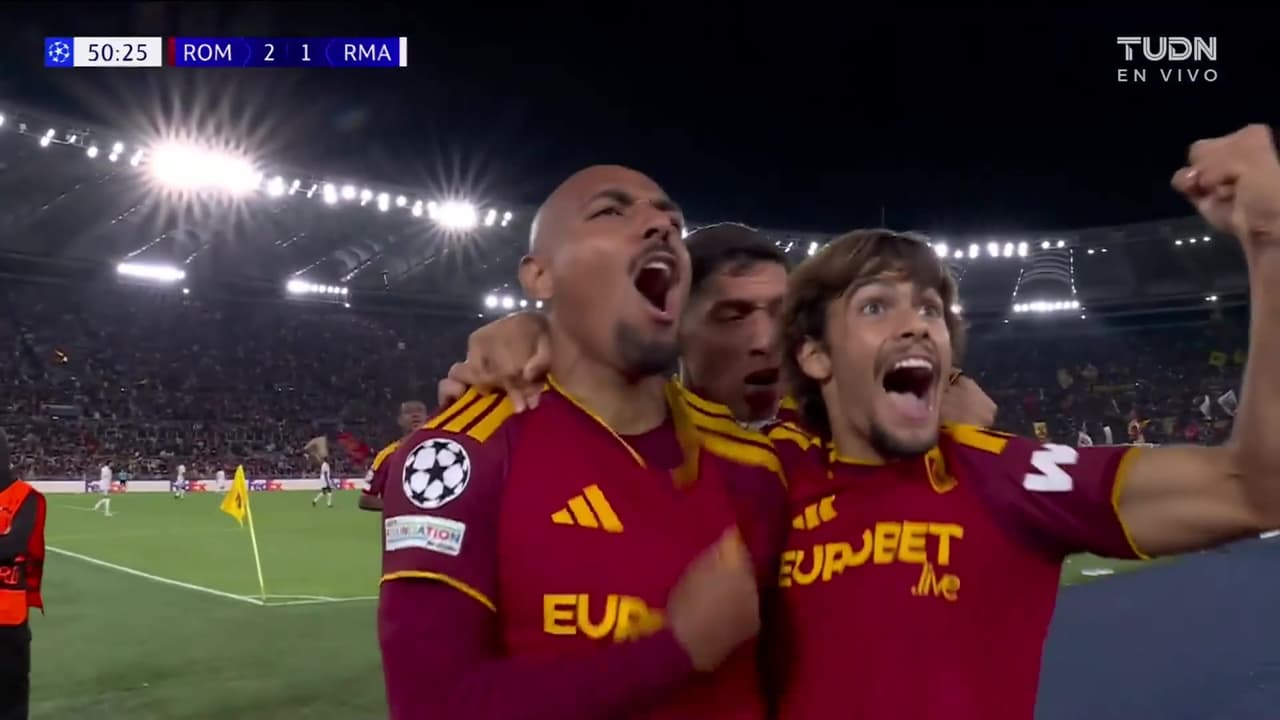 ¡Vinícius Júnior regala un gol a la Roma vs. Real Madrid en Champions League!