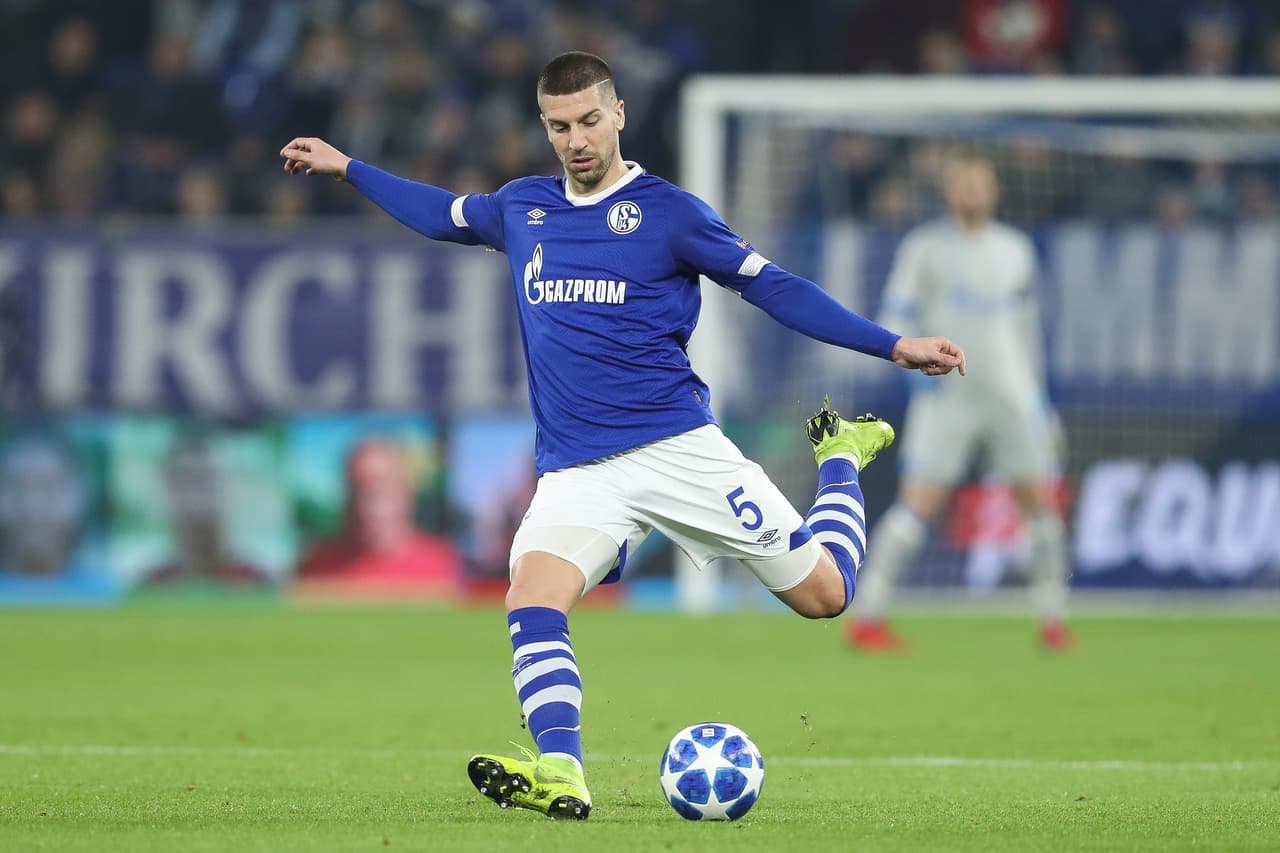 El A.C. Milan está buscando la llegada del defensor Matija Nastasic, quien actualmente juega para el Schalke 04.