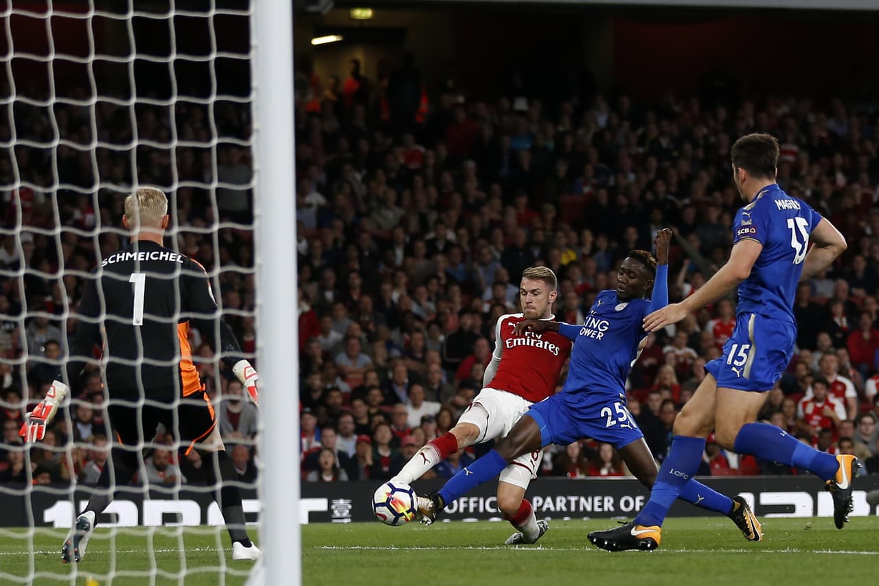 A falta de 7 minutos para el final, un gran centro de Xhaqa dejó en excelente posición a Ramsey, quien definió con potencia.