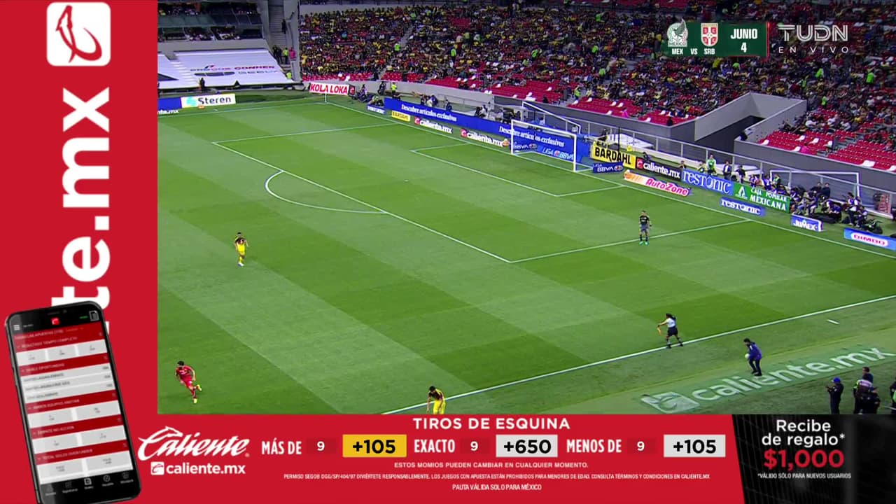Arranca el partido y la pelota está en juego.