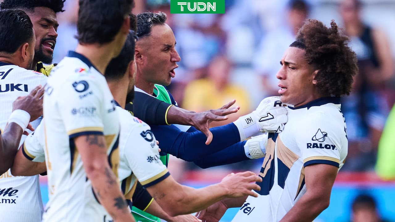 La regañiza de Keylor Navas al 'Coco' Carrasquilla que apagó la bronca ante Pachuca