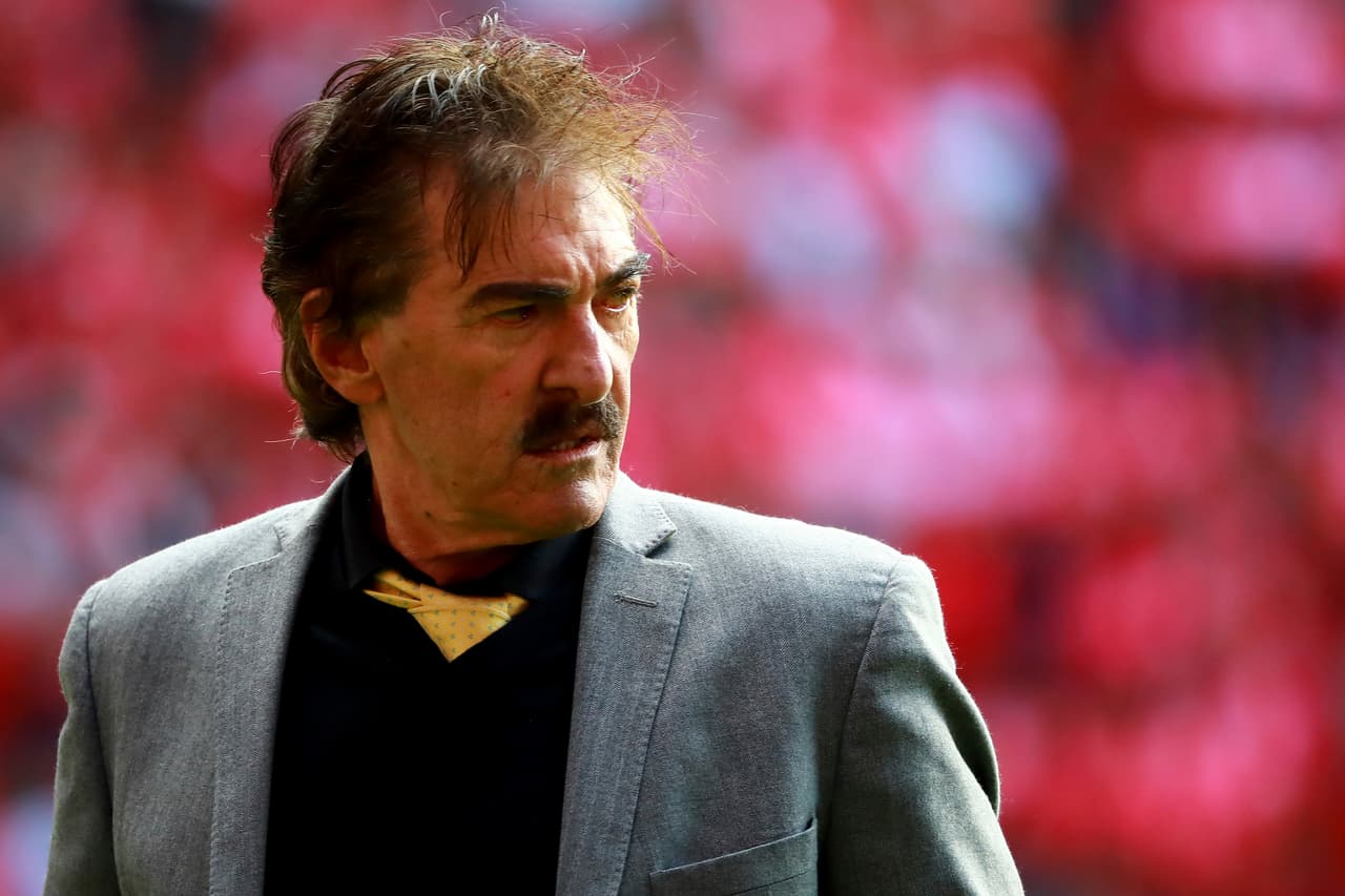 El entrenador Ricardo Antonio La Volpe mientras dirigía en México.