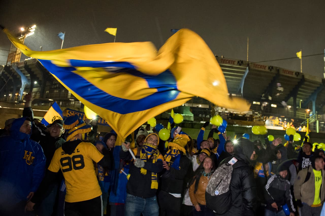 El color en la casa de los felinos norteños nos deja ver la pasión por el Clásico Regio en la final del Apertura 2017.