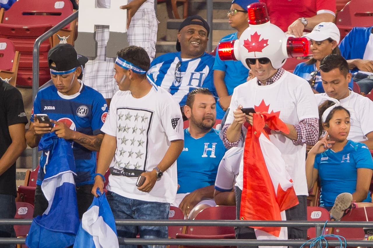 La creatividad y la pasión de los aficionados al fútbol es infinita cuando de apoyar a tu selección se trata.