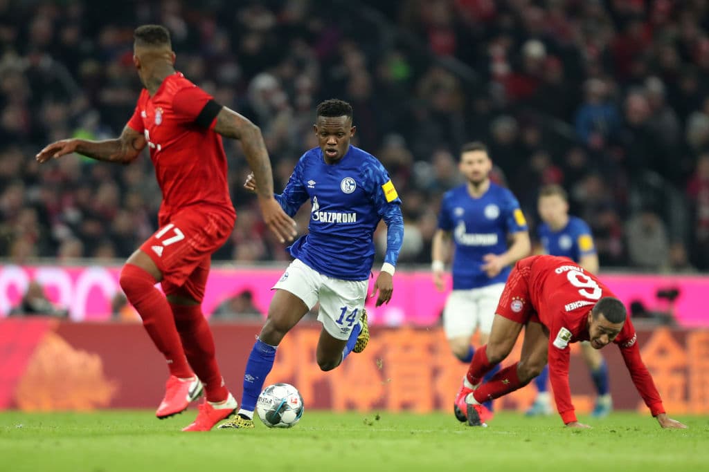 Con goles de Robert Lewandowski, Thomas Mueller, Leon Goretzka, Thiago Alcántara y Serge Gnabry, Bayern Múnich golea 5-0 al Schalke 04.