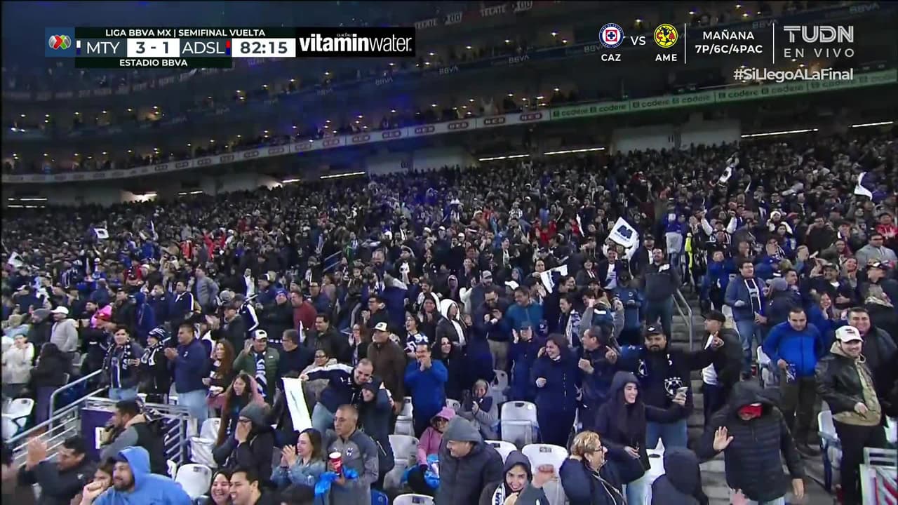 ¡AUTOGOL! de Daniel Guillén para Monterrey.