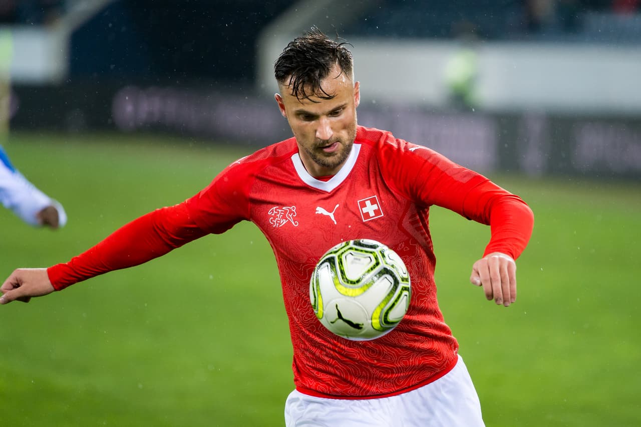 El defensa suizo Haris Seferovic (Benfica) está muy cerca de sumarse al Udinese Calcio de la Serie A.