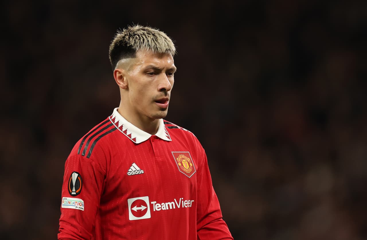 Lisandro Martínez es baja por el resto de la campaña por lesión con el United