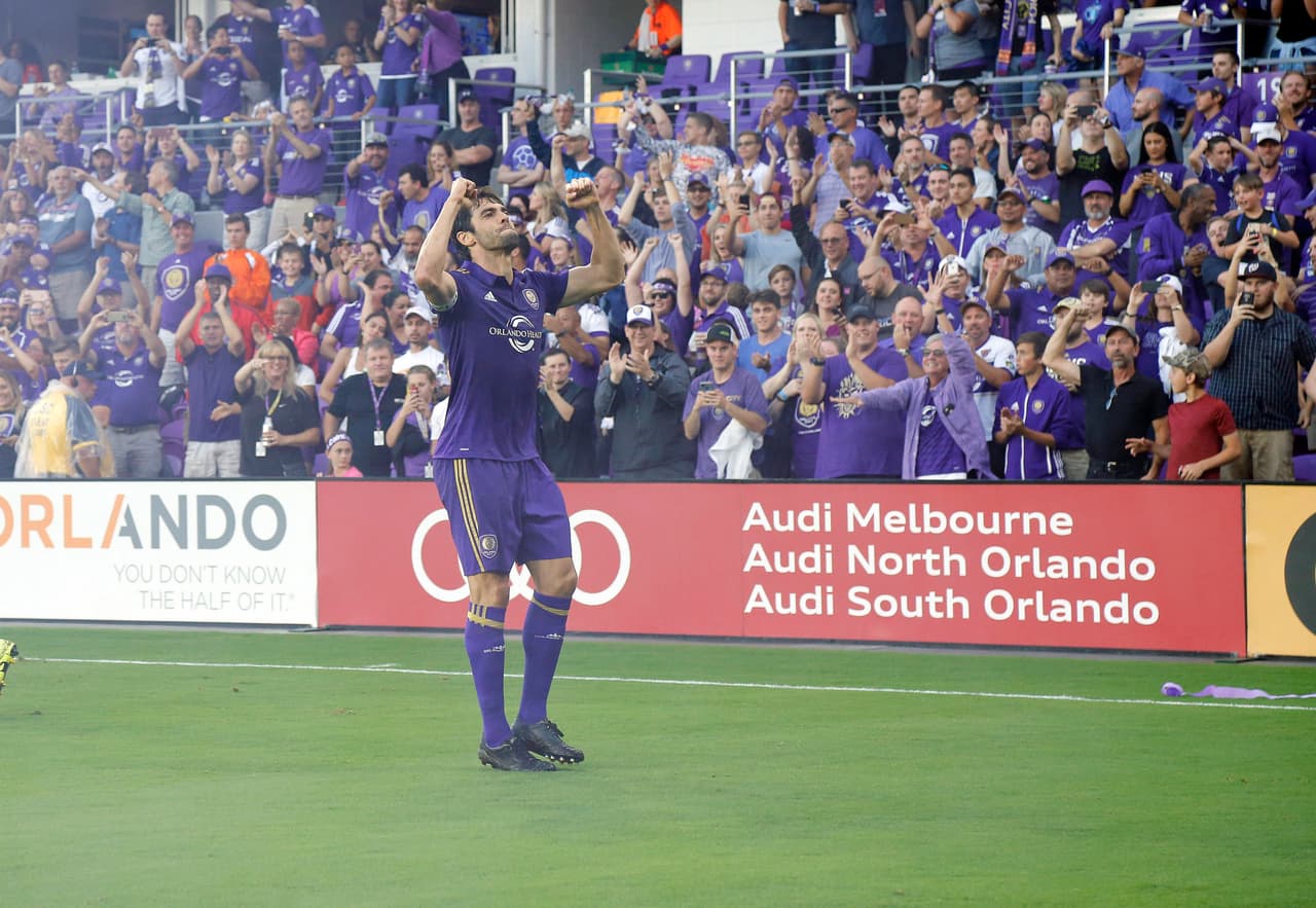 ICYMI: Golazo de antología de Kaká, Gio y Cubo de goleadores, Schweinsteiger agudiza la campeonitis