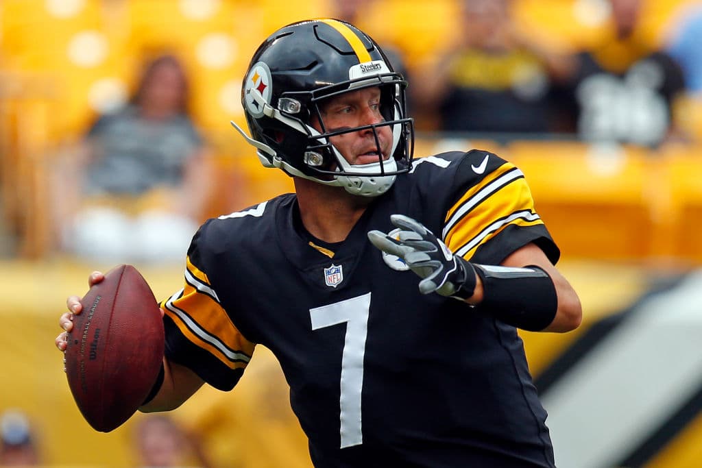 El quarterback Ben Roethlisberger fue titular con los Pittsburgh Steelers que obtuvieron su segunda victoria de pretemporada, por 16-6 sobre los Tennessee Titans.