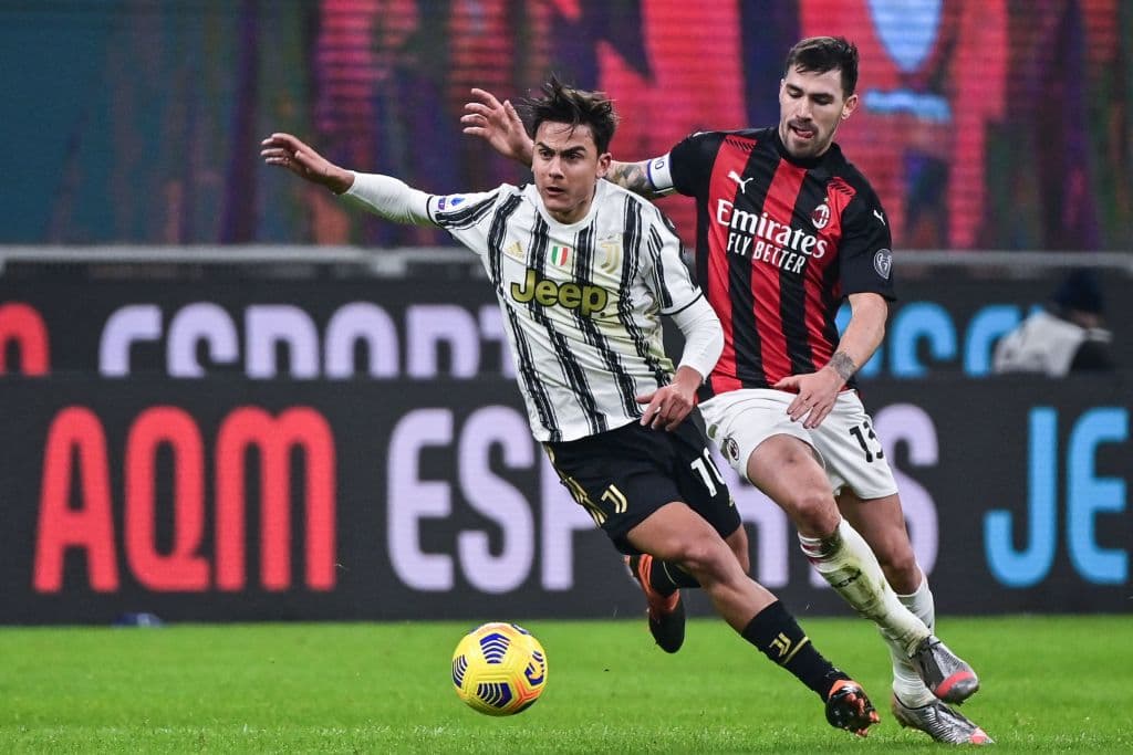 Chiesa (18’) abrió el marcador para Juventus, Calabria (41’) empataba y Chiesa (62’) recuperaba la ventaja. Apareció el estadounidense Weston McKennie (76’) para sellar el tirunfo de los de Pirlo. Juventus llegó a 30 unidades y ya ocupa el cuarto sitio en la competición; Milan se mantiene en la punta con 37.